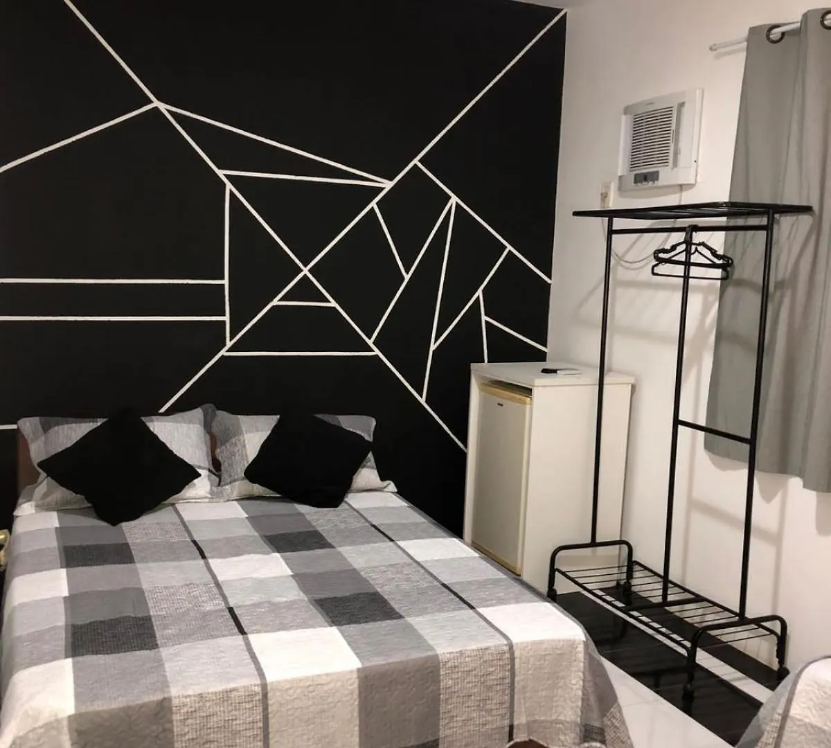Quarto em Acomodações Particulares Pousada Bon Vivant Praia Dos Anjos Arraial Do Cabo
